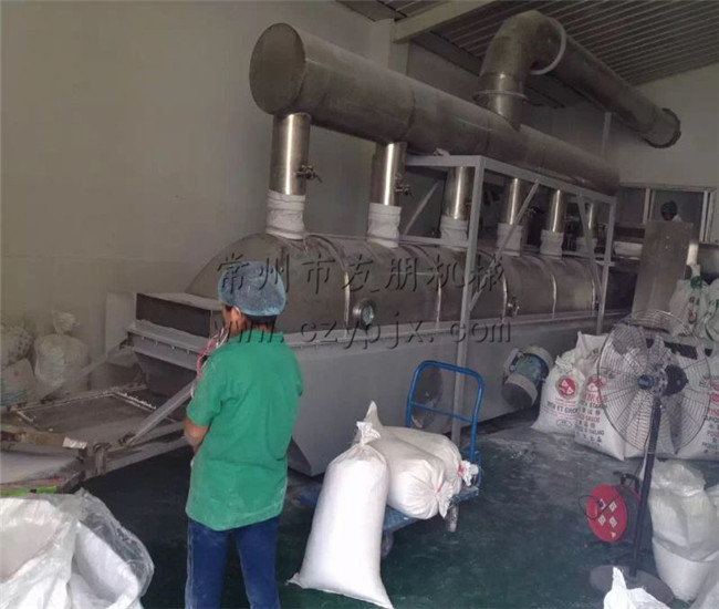 ZLG系列振動(dòng)流化床干燥機(jī)